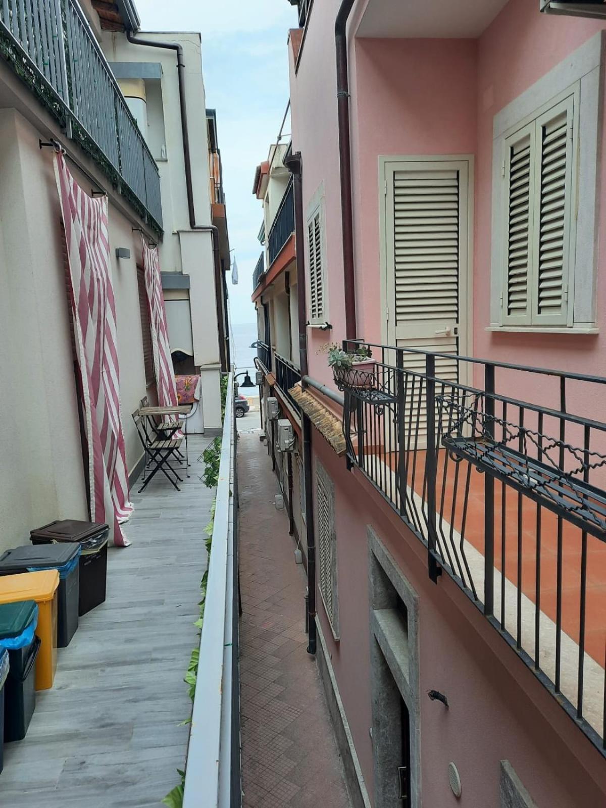 Casa Macalle - Letojanni - Taormina Eksteriør billede