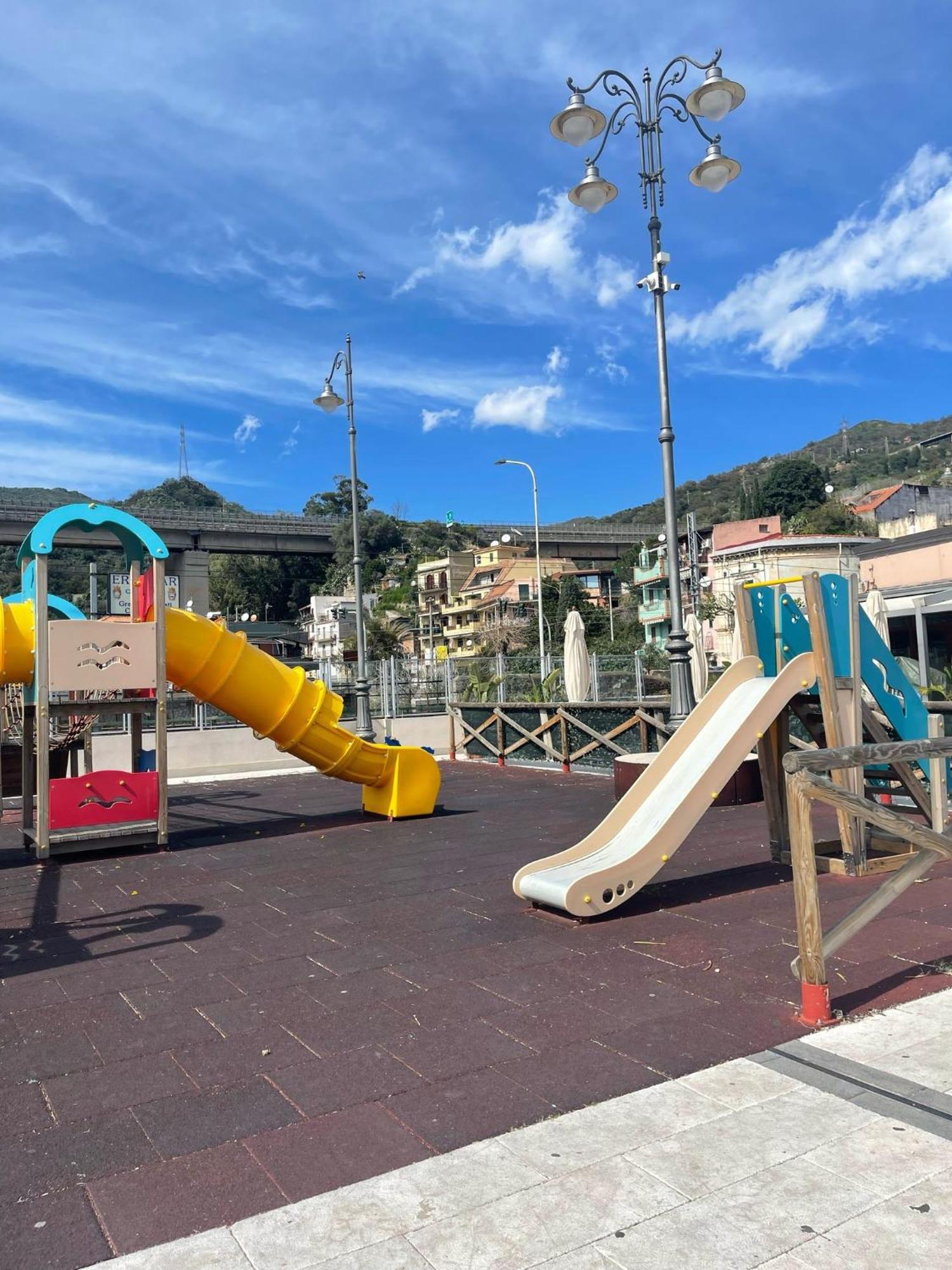 Casa Macalle - Letojanni - Taormina Eksteriør billede